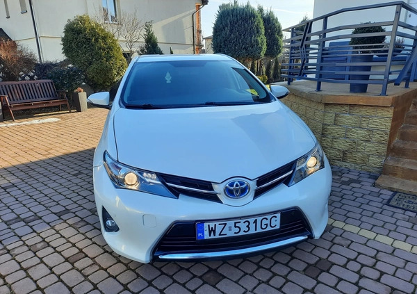 Toyota Auris cena 46000 przebieg: 104000, rok produkcji 2013 z Leszno małe 191